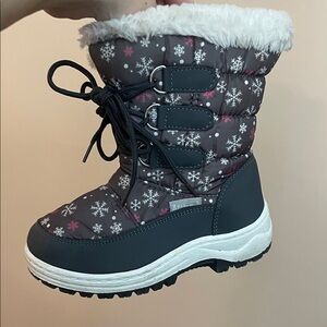 Girls Snow Boots - Gray and Pink